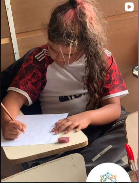 Cantinho da leitura — apoio educacional